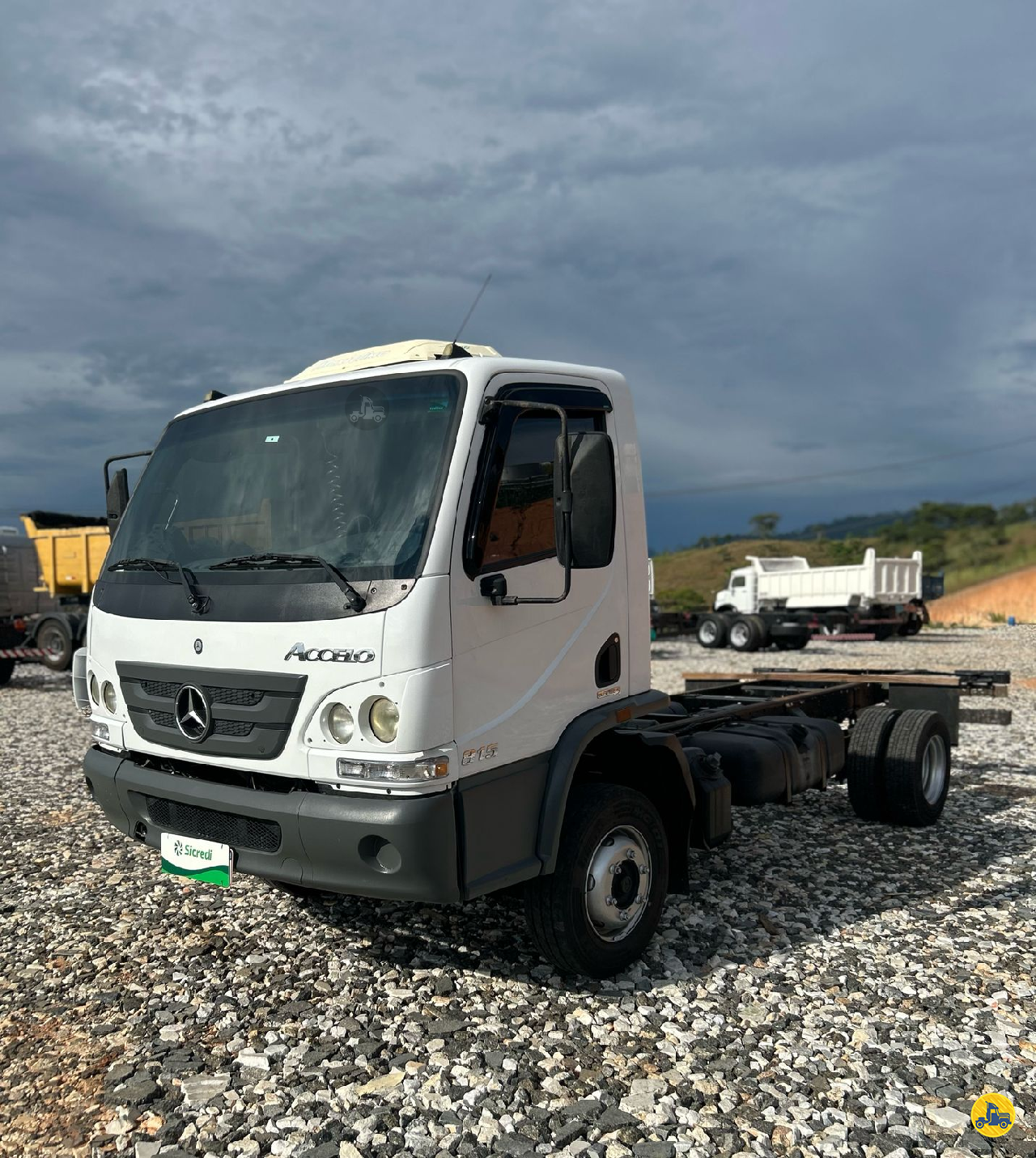 CAMINHAO MERCEDES-BENZ MB 815 Chassis Cavalo 4x2 Borges Caminhões CACHOEIRO DE ITAPEMIRIM ESPÍRITO SANTO ES